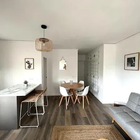 Bonito Junto Al Mar *